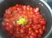 Una foto de tomate cherry