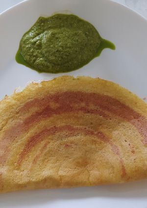 A picture of Yellow split gram dosa (Mung dal dosa).
