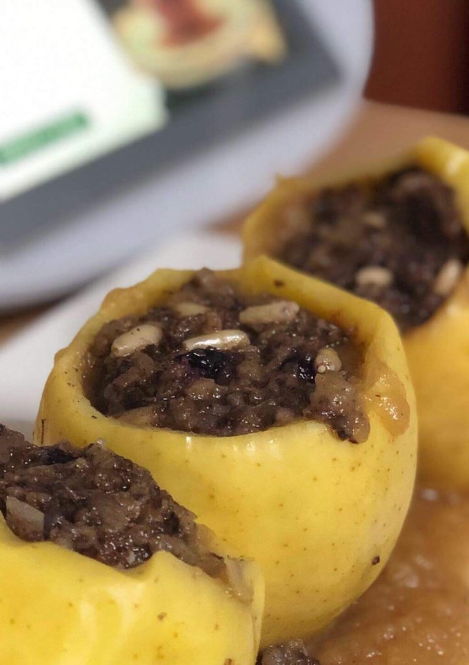Una foto de Manzanas rellenas de morcilla TM6
