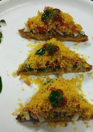 आलू टोस्ट (Aalu toast recipe in hindi) रेसिपी मुख्य फोटो