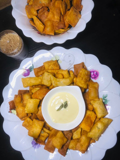 A picture of Spiced crackers.