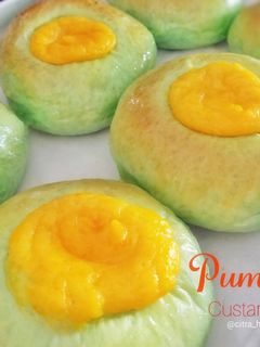 Foto resep Pumpkin Custard Bun