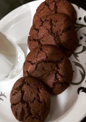 A picture of Eggless Chocolate Cookies.