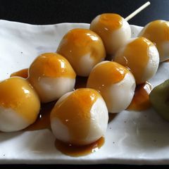 'Mitarashi Dango' A picture of 'Mitarashi Dango'.