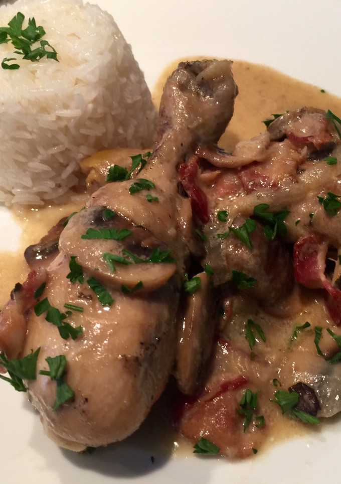 Una foto de Pollo con Champiñones a la Crema