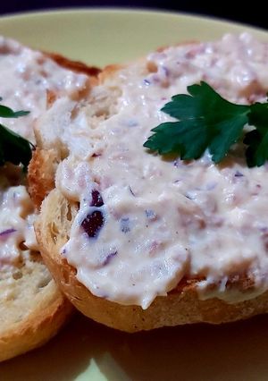 Tontatár (tonhalkrém) recept fotója