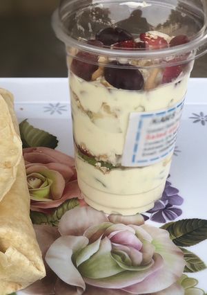 A picture of Greek yoghurt parfait.