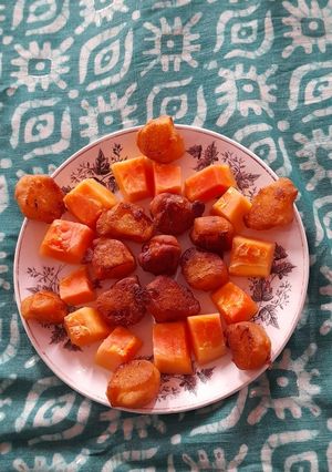 A picture of Sweet Papaya Gulgula.