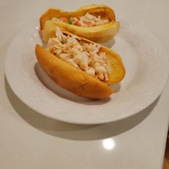A picture of Crab Rolls.