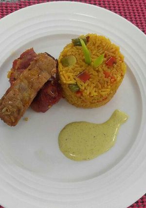 Una foto de Arroz con costillar de cerdo ahumado