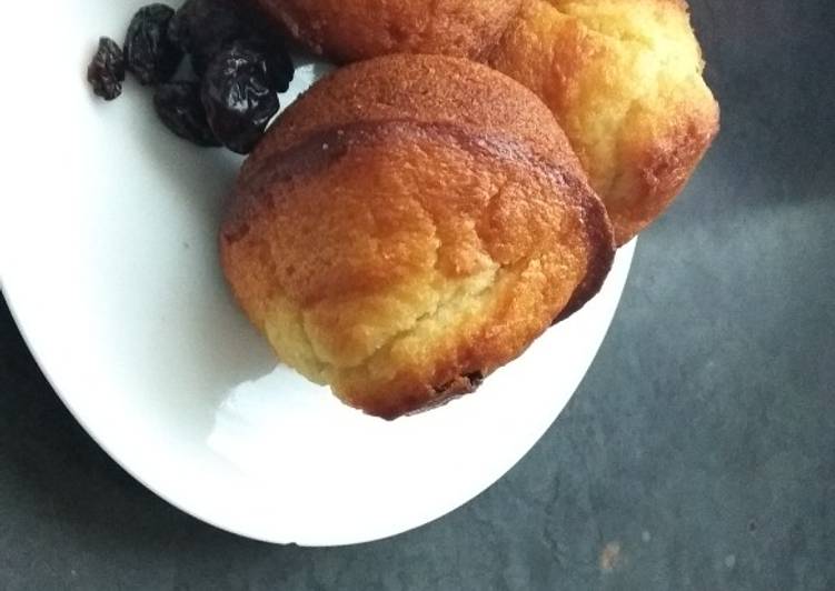 Steps to Prepare Any-night-of-the-week Raisin Vanilla Muffins