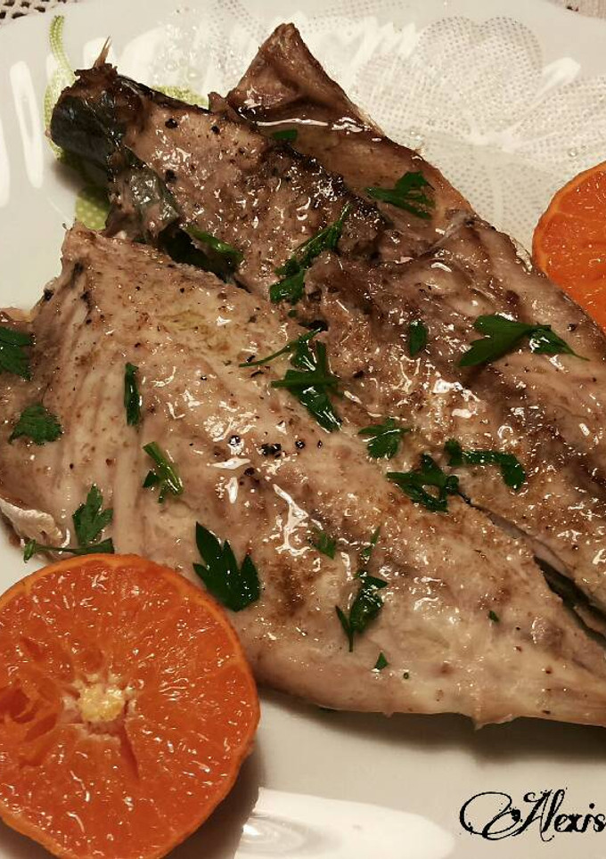 Una foto de Chicharro verdoso al horno a la pimienta