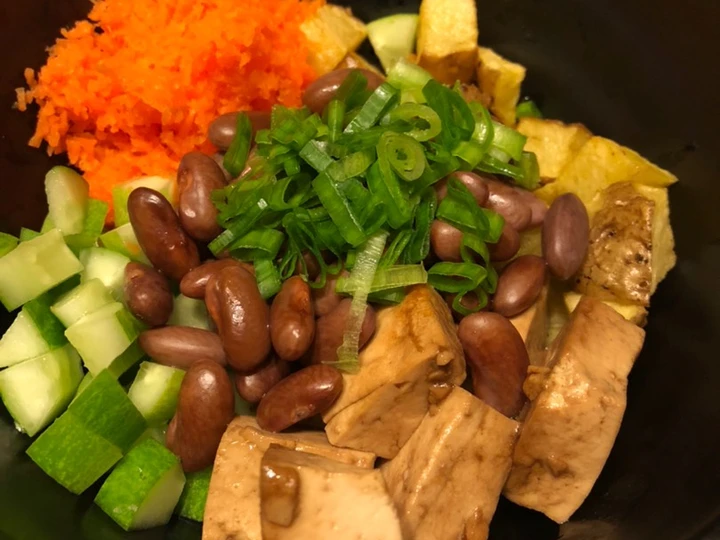 Langkah Gampang Menyiapkan Resep  Simple Salad yang Enak, Enak