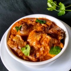A picture of Mushroom Korma.