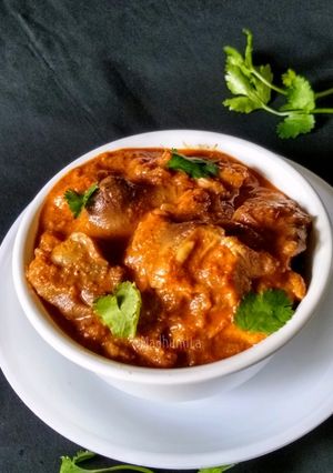 A picture of Mushroom Korma.