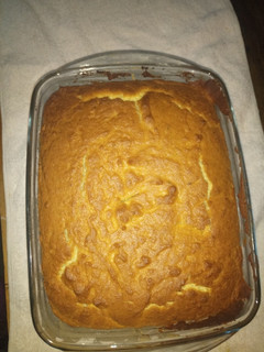 A picture of Passion and lemon cake.