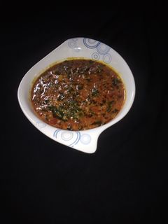 Miyar gyada da ganyen ugu ainihin hoton girkin