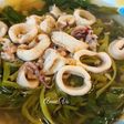 Canh rau muống nấu mực