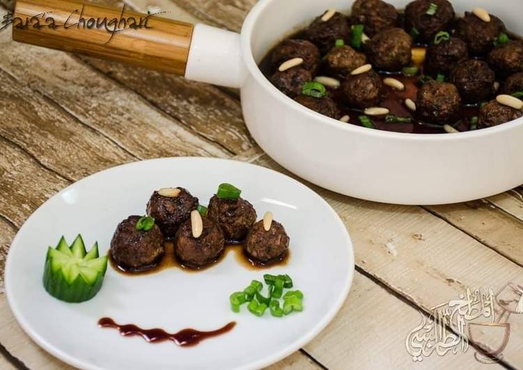 Step-by-Step Guide to Make Homemade Meatballs_with_pomegranate_sauce (Kofta)