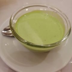 A picture of Hari chutney.