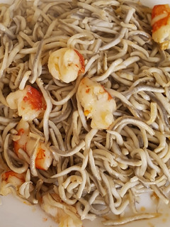 Una foto de Gulas con gambones