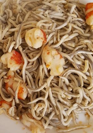 Una foto de Gulas con gambones