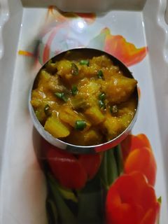 केले की व्रत वाली सब्जी (Kele ki vrat wali sabzi recipe in Hindi) रेसिपी मुख्य फोटो