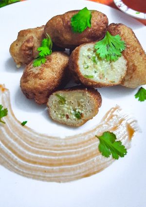 ચીઝી બ્રેડ રોલ(chess bread roll in Gujarati) રેસીપી મુખ્ય ફોટો