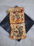 गार्लिक चिल्ली ब्रेड (garlic chilli bread recipe in Hindi)