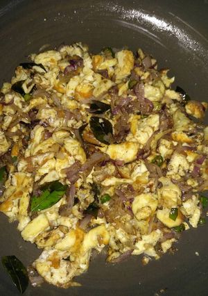 एग भुर्जी (Egg Bhurji recipe in hindi) रेसिपी मुख्य फोटो