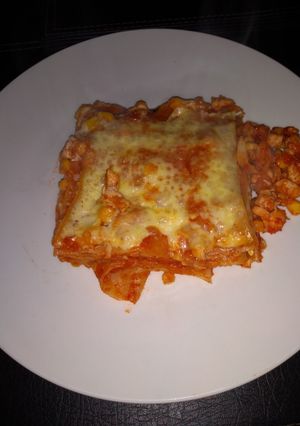 Una foto de Lasaña pollo maíz