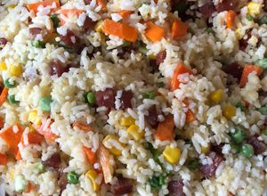 Hình của món Cơm chiên dương châu.