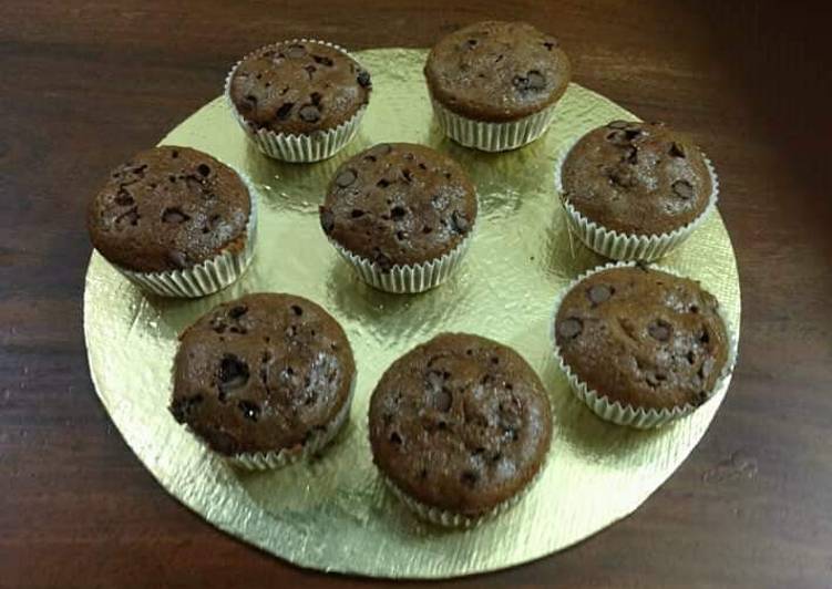 Step-by-Step Guide to Make Super Quick Homemade Chocolate Chip Muffins