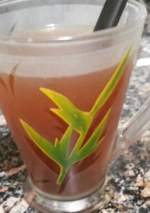 Una foto de Arrope en té tibio