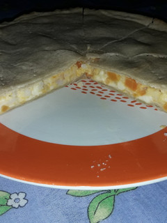 Una foto de Tarta de calabaza, zanahoria y choclo (masa casera)