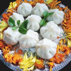 A picture of Steamed Modak.