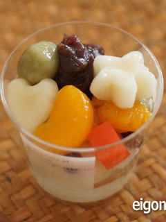 A picture of Kawaii Shiratama rice dumplings.