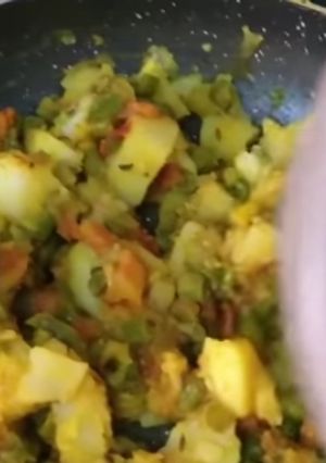 A picture of French bean's stew.