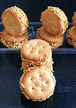 A picture of Biscuit Sandwich.