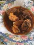 Costillas de cerdo guisadas con papas
