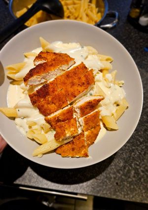 A picture of Crispy Chicken Alfredo Penne Pasta.