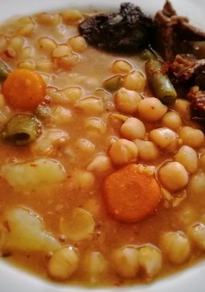 Foto principal de Potaje de garbanzos con judías verdes