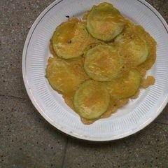Lauki bachka (bottle gourd fritters) A picture of Lauki bachka (bottle gourd fritters).
