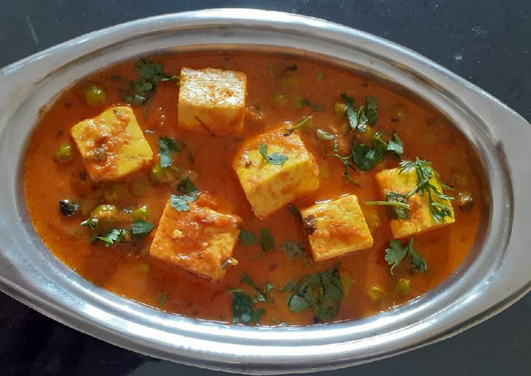 Step-by-Step Guide to Make Super Quick Homemade Matar paneer gravy