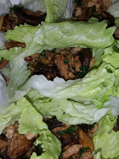 A picture of Chicken Lettuce Wraps.