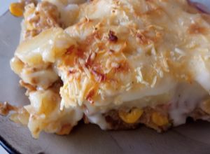 Una foto de Pastel de papas, atún y choclo