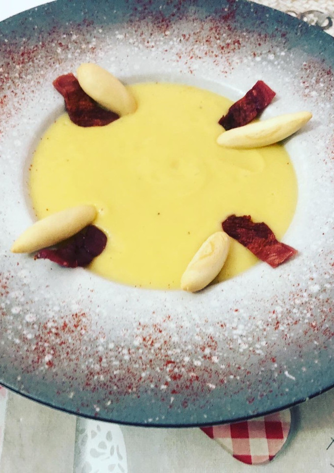 Una foto de Crema de puerro y calabacín