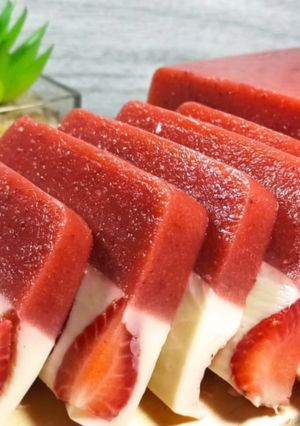Foto resep Puding merah putih special HUT RI ke 75