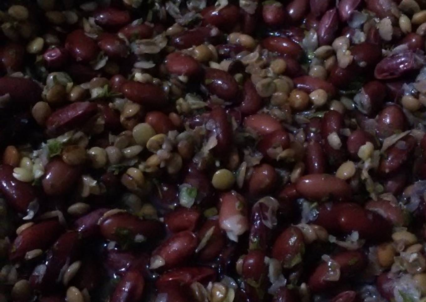 Ensalada de porotos colorados y lentejas