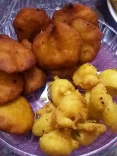 চালের মালপোয়া (chaaler malpua recipe in Bengali) রেসিপির প্রধান ছবি